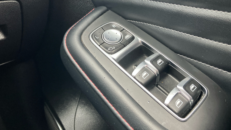 MG Hs 1.5 T-GDI PHEV Exclusive 5dr Auto Hatchback